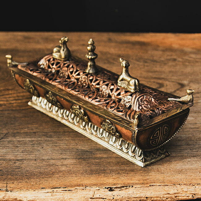 【送料無料】 銅造り チベット香用 蓋付きお香立て 吉祥文様 【約21cm×約7.5cm】 / アンティーク チベタン 高品質 チベットのお香 ネパール インセンス インド アジア エスニック【レビューで1000円クーポン プレゼント】 11,535円