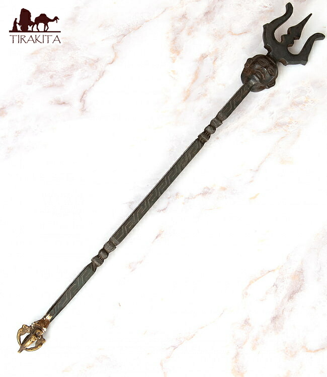 【送料無料】 チベット密教の法具 カトゥヴァンガ katvanga 【56cm アンティーク】 / 密教法具 鉄製 銅製 レア品 髑髏 ドクロ ワンド スカル 宗教用品 生活用品 アジア チベタン マニ エスニック インド 雑貨【レビューで1000円クーポン プレゼント】