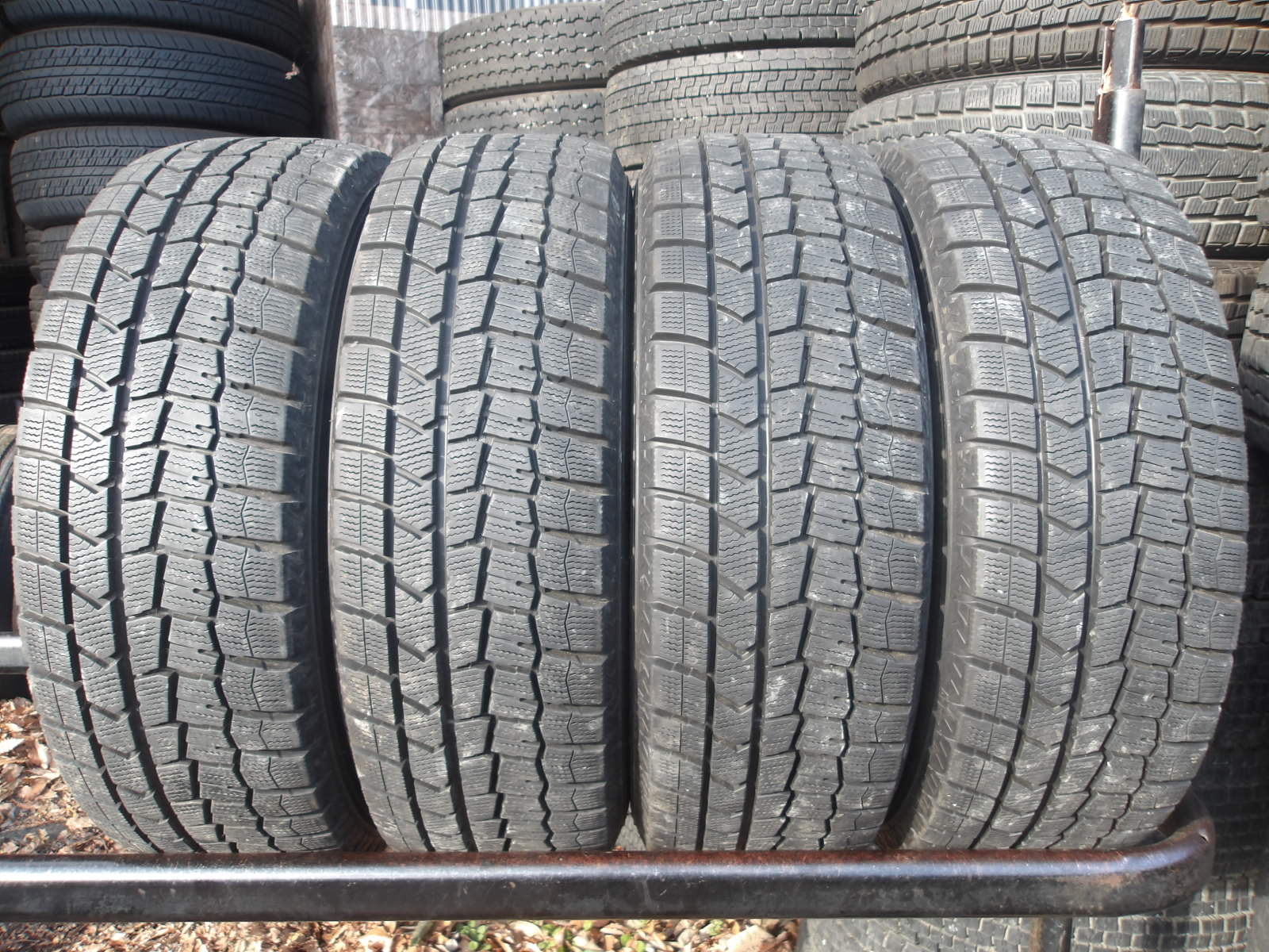 Q259-9 【中古】{送料無料} 195/65R15 冬4本セット スタッドレス 91Q 195/65-15 195-65-15 ダンロップ ウィンターマックス WM02｜タイヤ夢　店