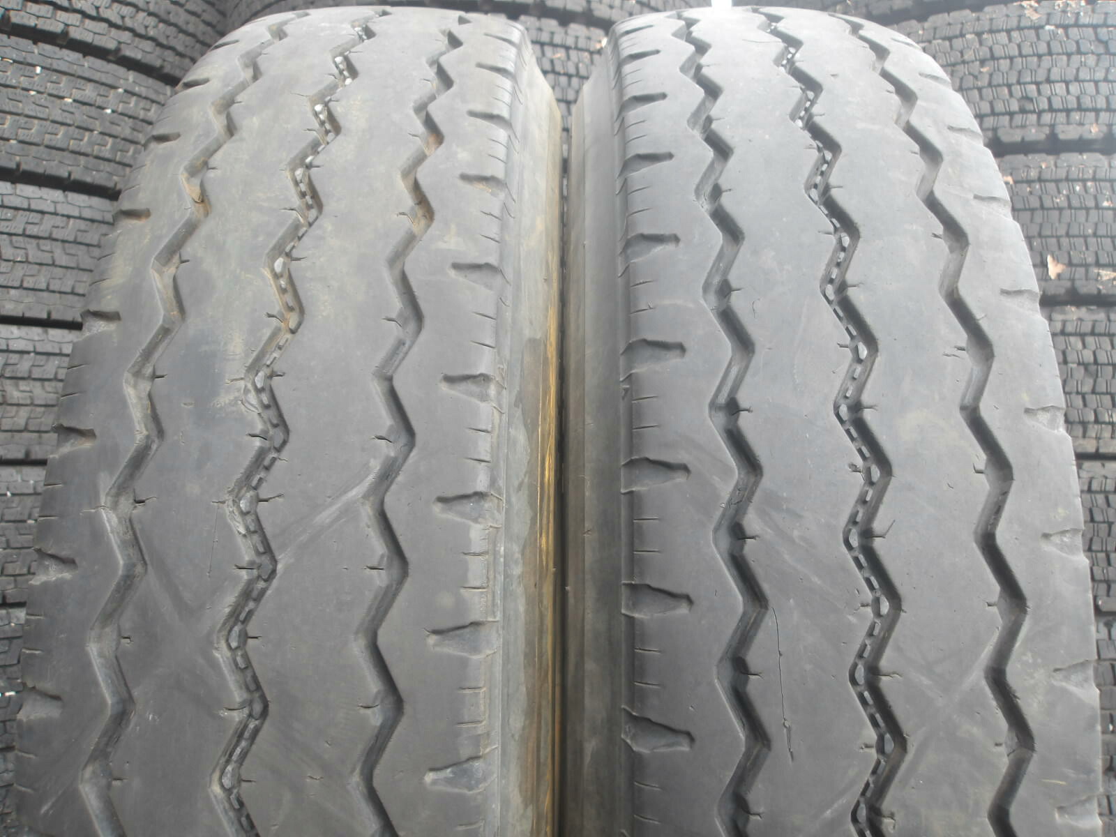 Q880-6 【中古】{送料無料} 225/80R17.5 夏2本セット サマータイヤ LT 123/122L 225/80-17.5 225-80-17.5 ダンロップ SP524TS チューブレス｜タイヤ夢　店