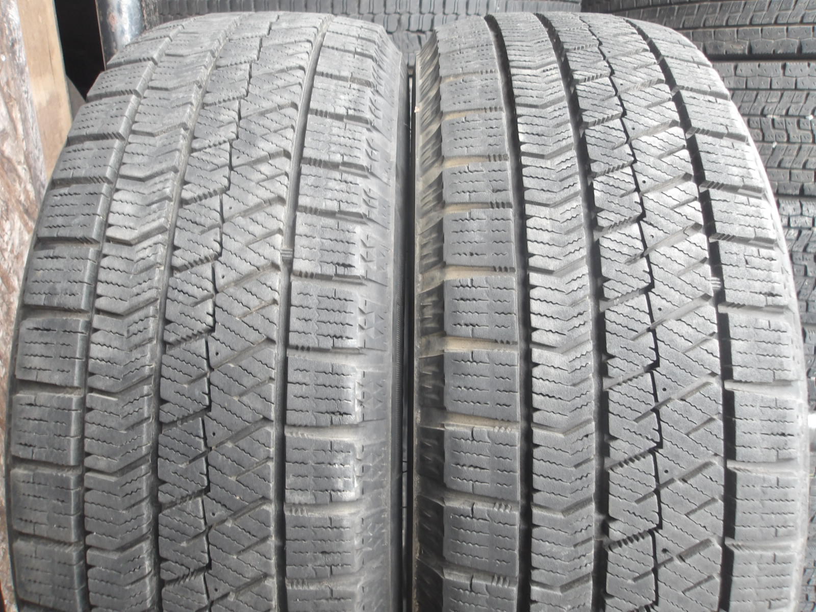 Q882-2 【中古】{送料無料} 165/55R14 冬2本セット スタッドレス 72Q 165/55-14 165-55-14 ブリヂストン ブリザック VRX2|タイヤ夢 店