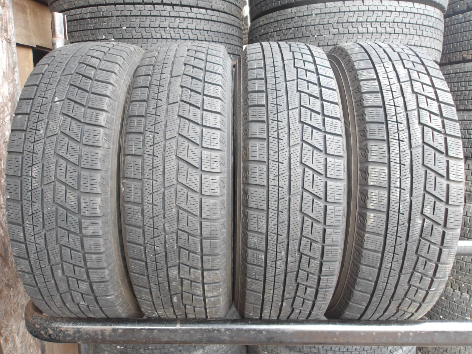 R115-ソ1 【中古】{送料無料} 195/65R16 冬4本セット スタッドレス 92Q 195/65-16 195-65-16 ヨコハマ アイスガード iG60|タイヤ夢 店