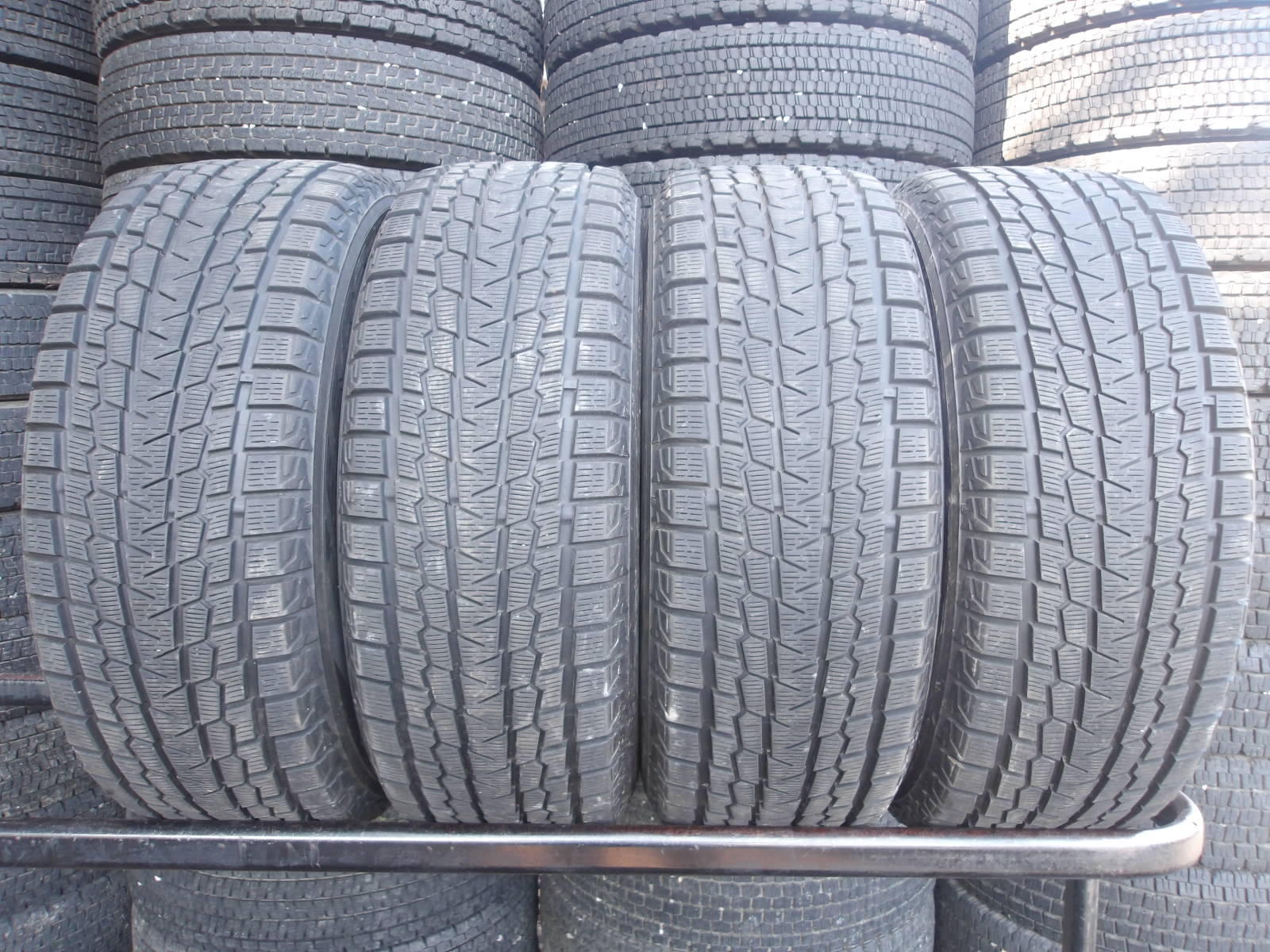 R133-ソ1 【中古】{送料無料} 265/60R18 冬4本セット スタッドレス 110Q 265/60-18 265-60-18 ヨコハマ アイスガード G075|タイヤ夢 店