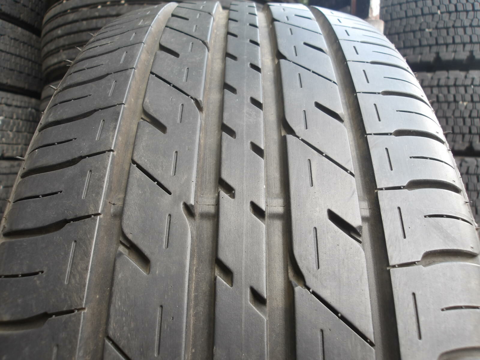 良好　2023年製　ヨコハマ製　PRACTIVA　225/45R18　バリ溝2本 楽天市場】225/45R18 イエローハット PRACTIVA 中古タイヤ