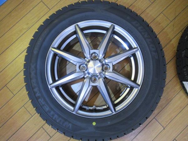 送料無料 社外アルミ 15インチ 5.5J +43 4H100 国産 冬タイヤ DUNLOP WINTERMAXX 185/65R15 bB ウイングロード ノート デミオ 別