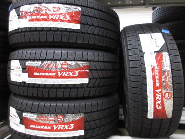 215/55R17 限定1セット 4本 新品 未使用 アウトレット品 国産 スタッドレス 冬タイヤ ブリヂストン ブリザック VRX3 クラウン オデッセイ WR-V ビーオル T-ROC