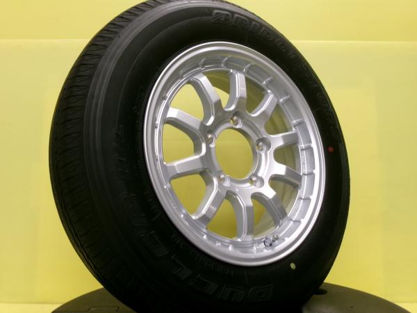 ジムニー 175/80R16 新品アルミ付き 中古タイヤ ブリヂストン H/L852 2024年製 ベスト X-FIELDα 5.5J 16インチ 5/139.7 +20 AZオフロード