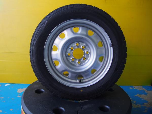 【バリ溝】 185/60R15 ダンロップ ウインターマックス WM02 【2023年製 4本】 社外 15インチ スチールホイールセット アクア ヴィッツ ベルタ FIT グレイス インサイト スイフト カローラ