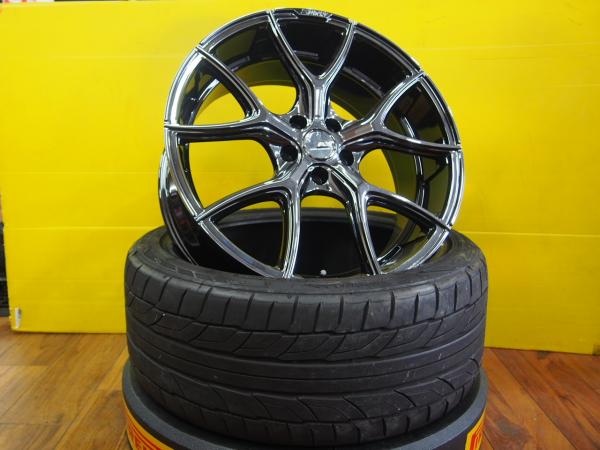 【30系】245/40R20 ニットー サマータイヤ 【2024年製 中古】 CLIMATE ALIA-LM 20インチ 8.5J 【新品展示品】 アルファード ヴェルファイア ハリアー フーガ