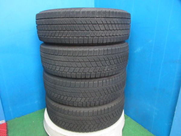 4本 バリ山!! 2023年製 中古 スタッドレス タイヤ ブリヂストン BLIZZAK VRX3 185/65R15 88Q シエンタ ノート フリード デミオ 伏