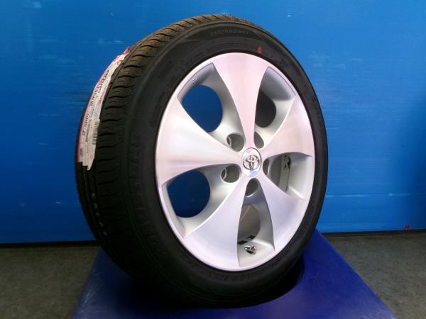 40系 プリウスα 4本 トヨタ純正 17インチ 5H 5穴 PCD 114.3 26年製 新品 215/50R17 ノーマルタイヤ 夏用タイヤ 夏タイヤ 夏タイヤセット ノーマル 夏用 夏 タイヤ ホイール 純正アルミ 2026年製 DAA-ZVW40W DAA-ZVW41W Gツーリング Sツーリング 205/60R16 のインチアップ｜タイヤショップトレッド