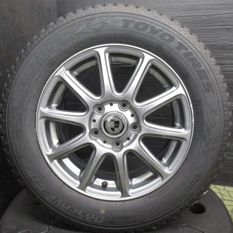 4本 アイシス エスクァイア クラウン ノア ヴォクシー 新品スタッドレスタイヤ 195/65R15 トーヨー オブザーブ ギズ2 15インチ 中古アルミ