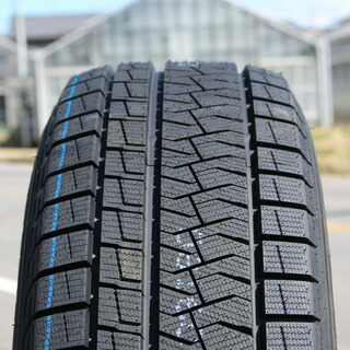 ピレリICEASIMMETRICOアイスアシンメトリコ225/45R17RAYSFDX-F7デイトナDAYTONA17X7+405穴114.3