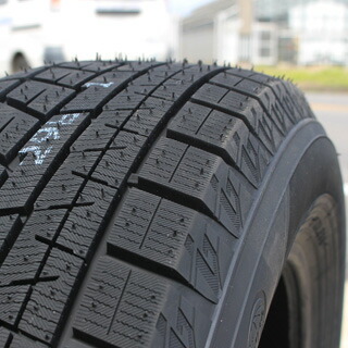 【6/30は0のつく日でポイントアップ!エントリーで最大22倍!】【2本以上からの販売】YOKOHAMAR2771iceGUARD6ig60アイスガードヨコハマスタッドレス175/70R141本価格タイヤのみスタッドレスタイヤ14インチ