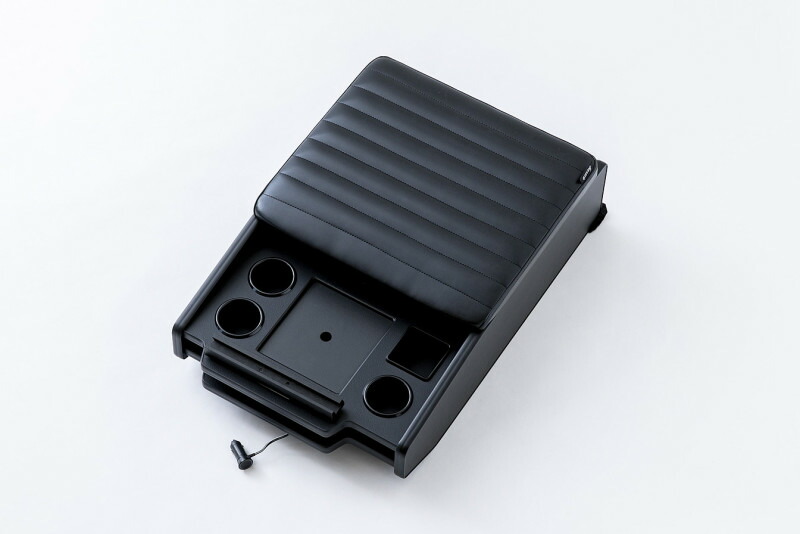 RIVAI OFFROAD センターコンソール ボックス HIACE 200系 ワイドボディ用 カスタム USBポート搭載 タブレットホルダー付属 リアテーブル 収納 小物入れ リヴァイオフロード