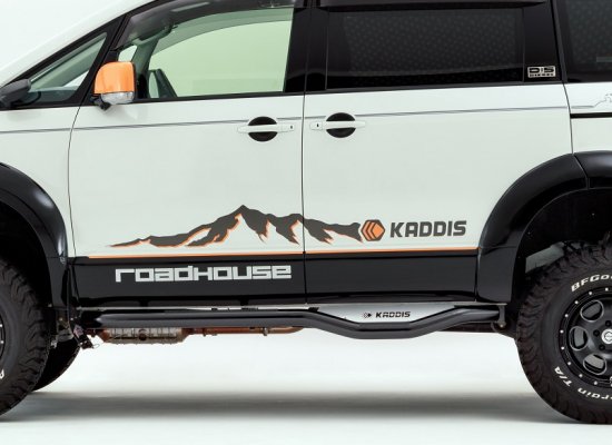 【最大P25倍】デリカ D:5 前期 KADDIS サイドステップ PREMIUM KD-EX01054 DELICA D5 改造 カスタム パーツ 部品 カディス メーカー直送の為代金引換 個人様宛配送不可 個人宅送付は別途送料お見積りとなります。 沖縄、離島への送料はご相談ください。 84,975円