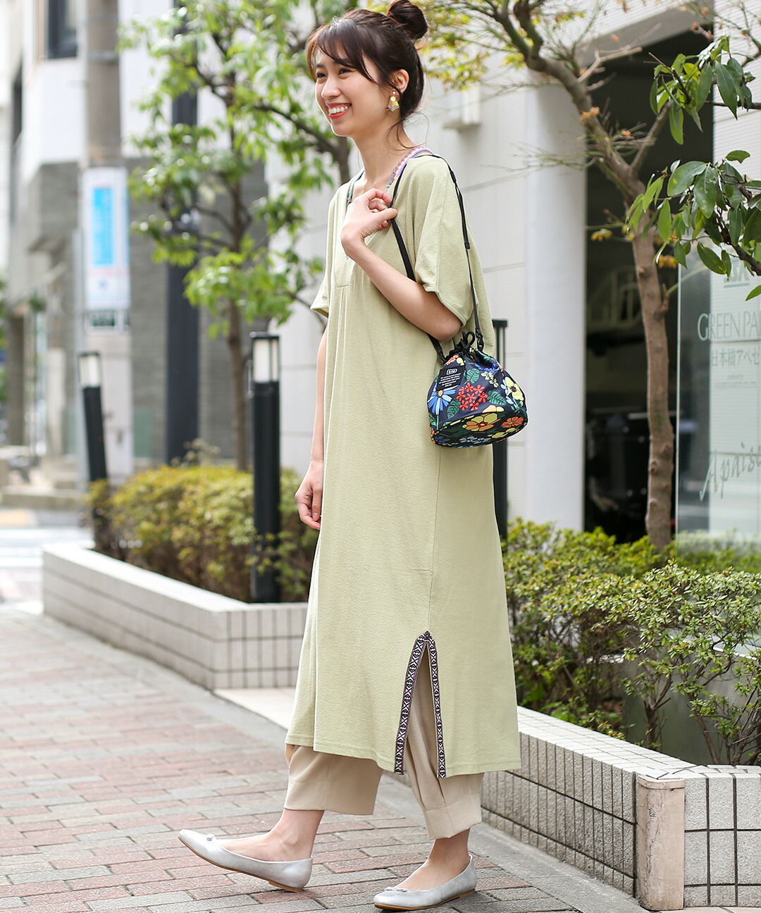 ミニショルダーバッグ サコッシュ ポーチ レディース 肩掛け ユニセックス 男女兼用 鞄 斜め掛け 軽い メンズ 巾着 かばん ワンショルダー