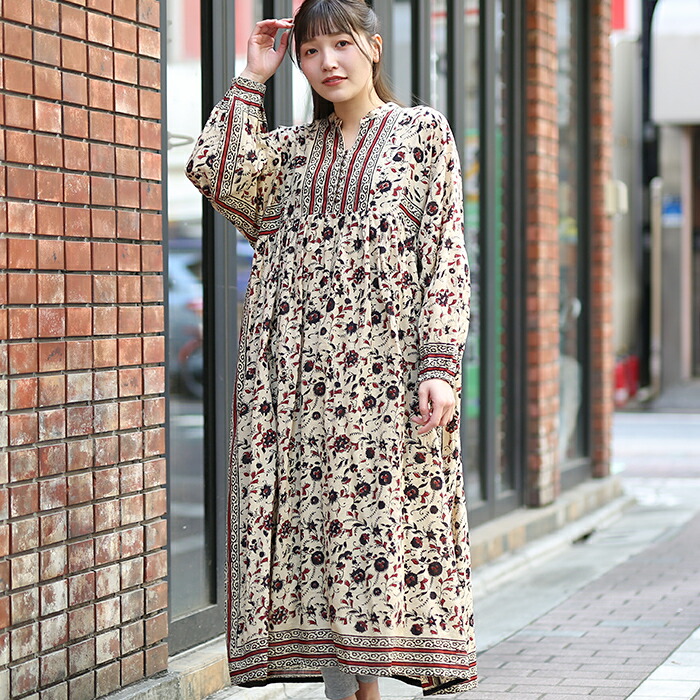 【新品】インド　ブロックプリント　長袖ワンピース　Ｍ〜Ｌサイズ NEW! ブロックプリント ボタニカル ワンピース マキシ丈