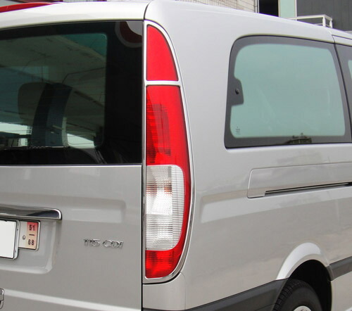 メルセデスベンツ用 VITO W639 後期用 2011-2014 クロームメッキ テールランプリム リアランプリム テールライト トリム ベゼルカバー【___OCS】
