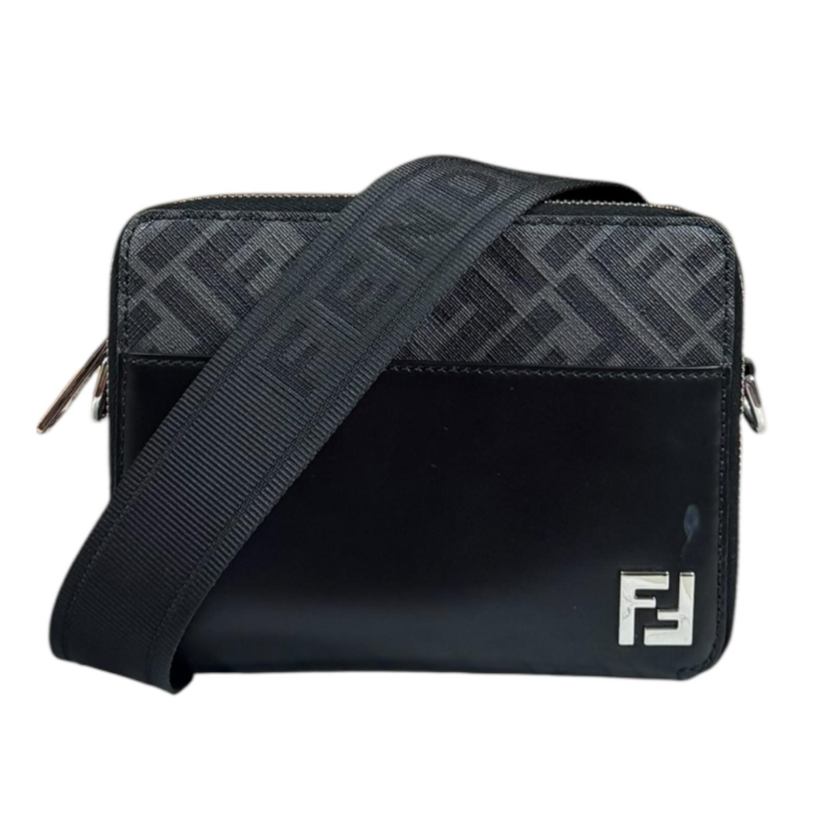 FENDI カメラバッグ 楽天市場】フェンディ FENDI バッグ ショルダーバッグ SQUARED FF