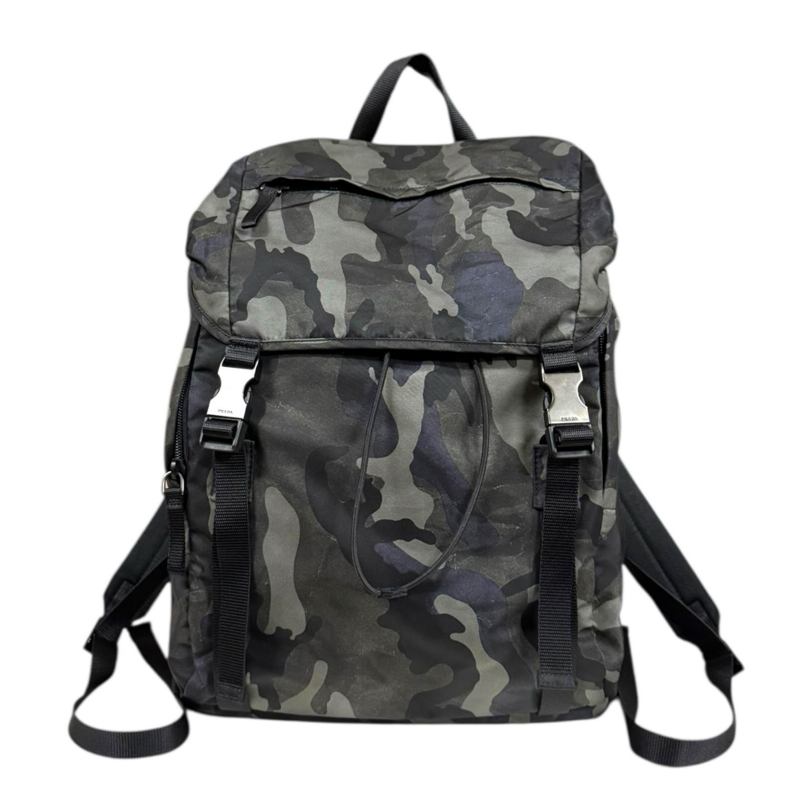 プラダ 化けの皮 背嚢・デイパック プラダ ナイロン 2VZ062 メンズ PRADA 中古