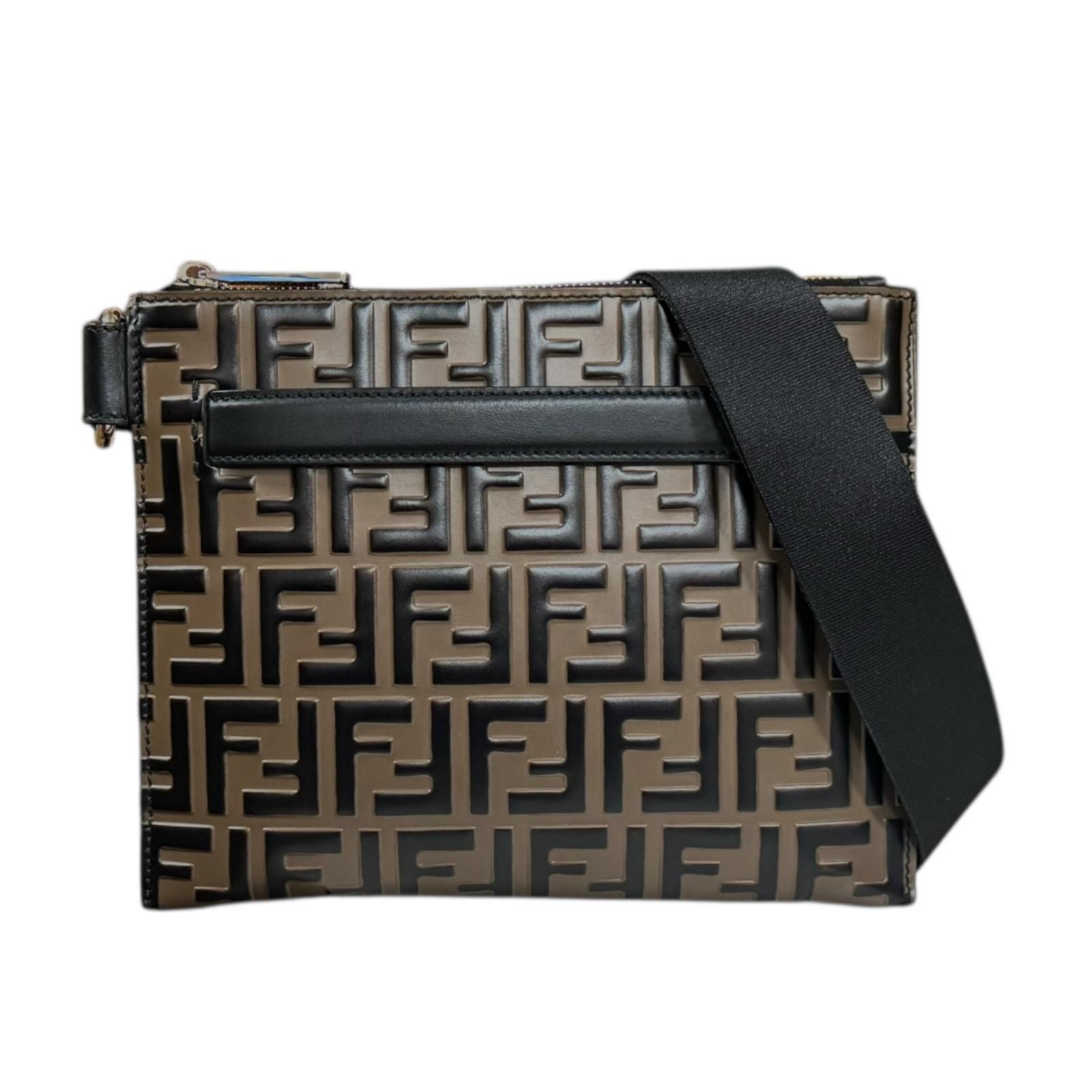フェンディ ズッカ ショルダーバッグ フェンディ レザー 7VA437 ブラウン メンズ FENDI 中古