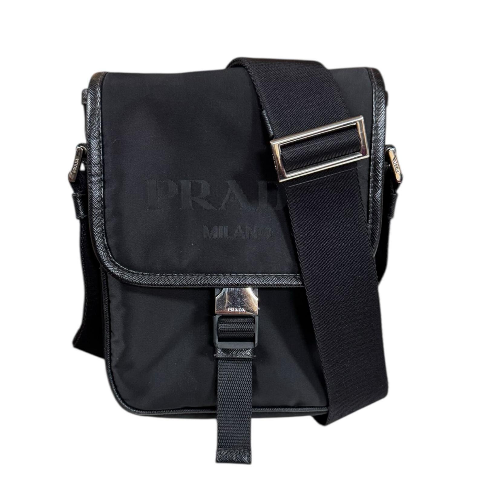 プラダ ショルダーバッグ プラダ ナイロン 2VD028 黒いこと メンズ PRADA 中古