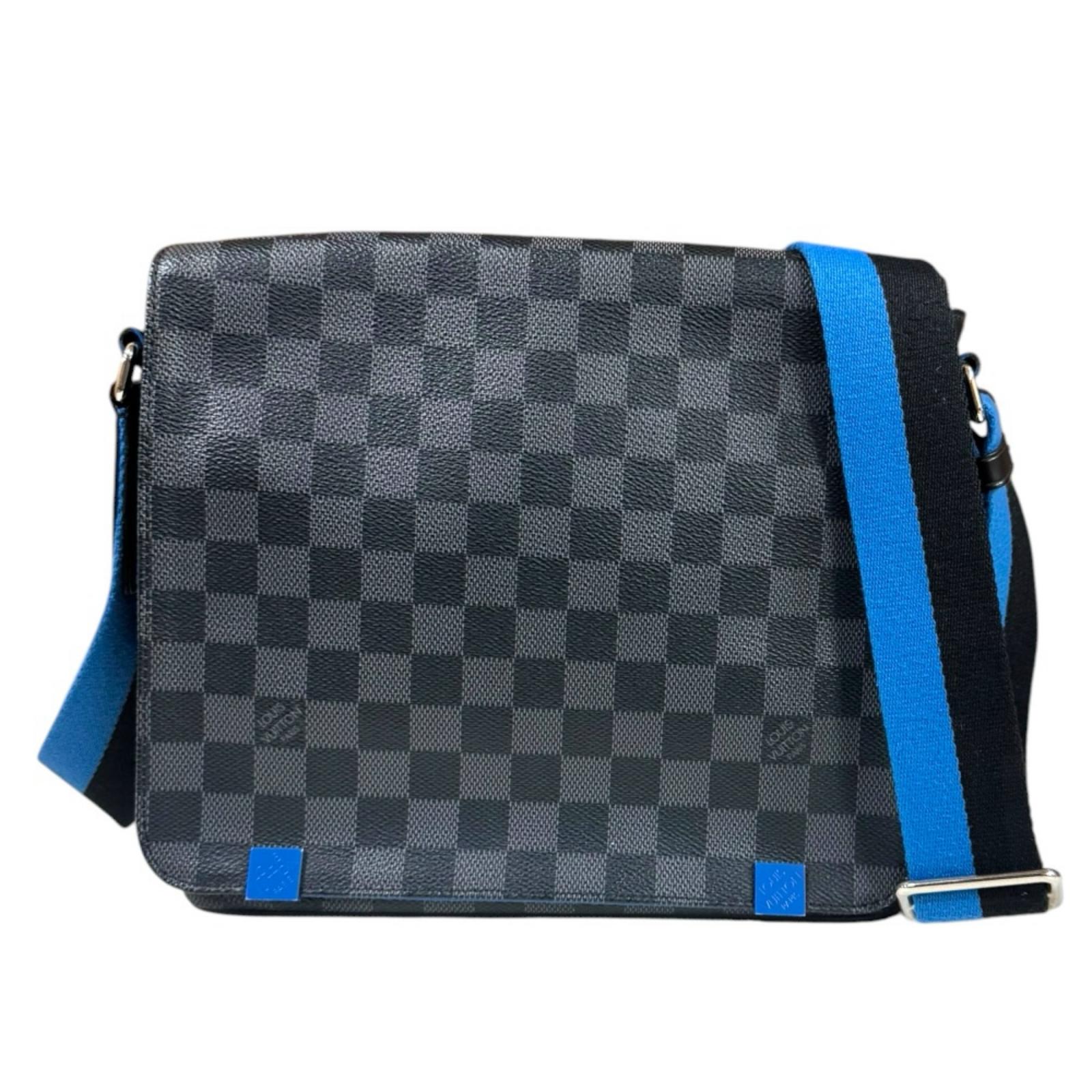 ルイヴィトン ディストリクト PM NM ダミエグラフィット ショルダーバッグ ルイ・ヴィトン バッグ ダミエグラフィットキャンバス N42420 ブラック メンズ LOUIS VUITTON 中古｜Ｒ＆Ｋ　リサイクルキング