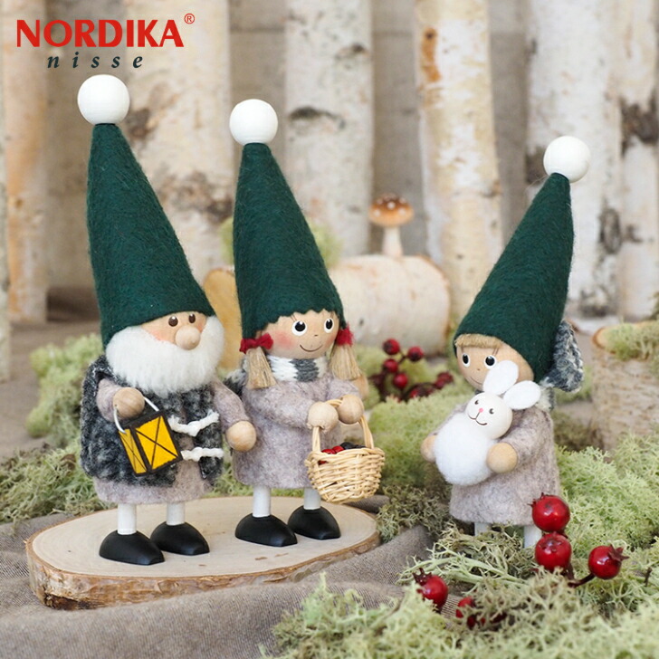 新作 NORDIKA nisse ノルディカニッセ 2025 Nordic Forest Series Nordika Design ランタンを持ったサンタ ベリー摘みの女の子 ウサギを抱えた男の子 ノルディカデザイン 木製 人形 ハンドメイド 置物 北欧雑貨 インテリア プレゼント クリスマス Xmas