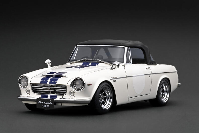 【特価】1/18 DATSUN ダットサン フェアレディ 2000 IG2715 ignition model IG2715 1/18 DATSUN Fairlady 2000 SR311 Red