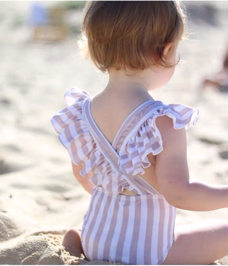 楽天市場 楽天1位入賞 即納 ベビー 水着 女の子 80 70 90 子供 水着 女の子 子供水着 キッズ 水着 女の子 水着 女児 ワンピース100 110 1 子供用 ワンピース型 キッズ水着 キュート 夏のワンピース かわいい フリル キャップ付き みずぎ チェック ストライプ柄 The
