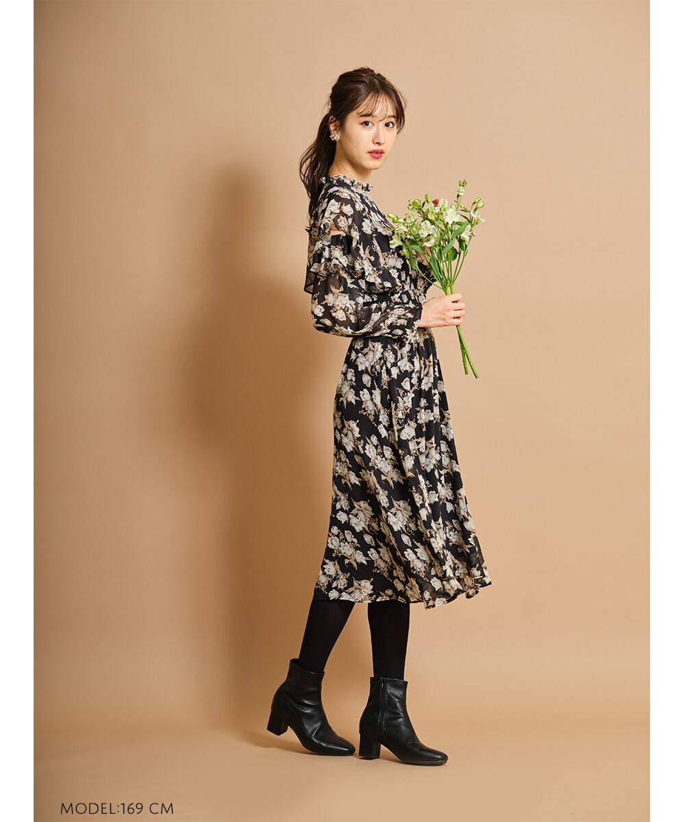 正規激安 Mami さんコラボ レトロプリントワンピース コラボワンピ 本日超得