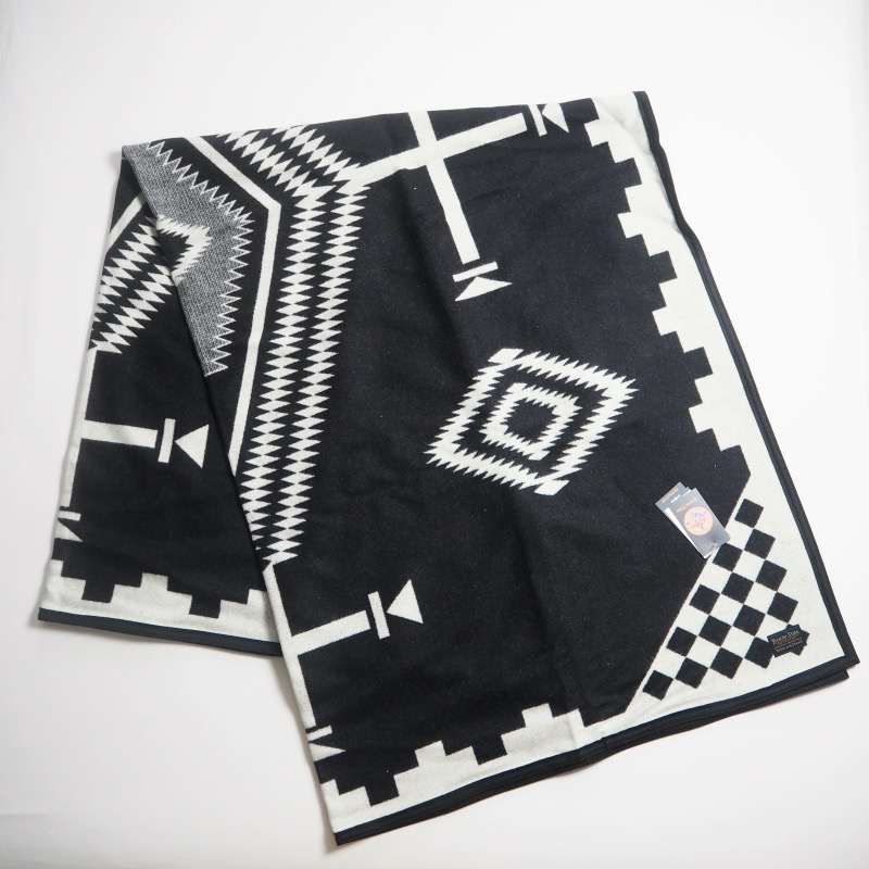 値下げ中☆PENDLETON☆ペンドルトン☆大判ひざ掛け☆2枚☆ ペンドルトン 大判ひざ掛け | Costco Japan