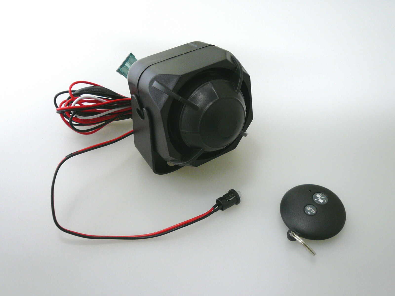 楽天市場】【サビから車を守る！防サビグッズ】電子錆（さび）防止装置