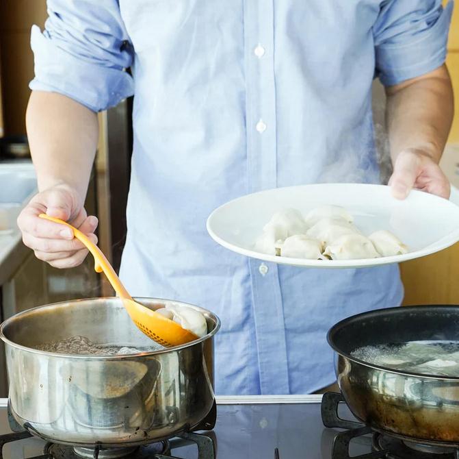 2バック白菜水餃子野菜たっぷり.皮も肉汁もうまい1kg入*2バック