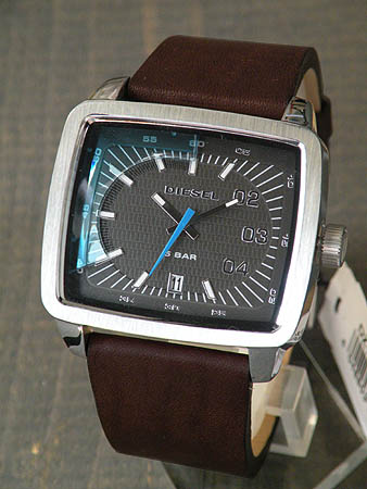 【楽天市場】ディーゼル 時計 腕時計 watchDIESEL ディーゼルDIESELDZ1334 文字盤と風防の間に クリアなプレートを