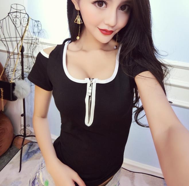 楽天市場 新入荷 胸開き ｔシャツ 半袖 タートルネック セーター レディースファッション タートル 胸開きタート セクシー Uネック ベアトップ ベアトップ 韓国風 胸元 解禁シャツ Tokiwa３３