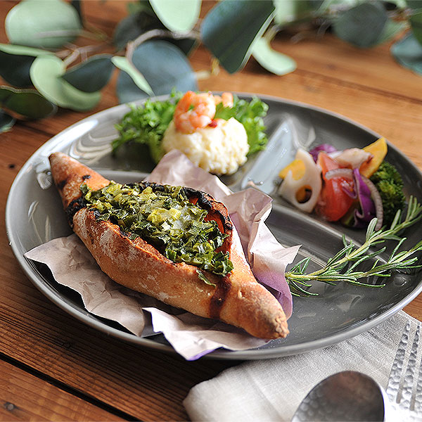 楽天市場 グルメスタイル パン スープ グレー丸型ランチプレート 24 9cm 洋食器 丸型プレート15cm 25cm 日本製 美濃焼 業務用 おしゃれ モダン G 1931 11 Sp02 陶器屋プロ