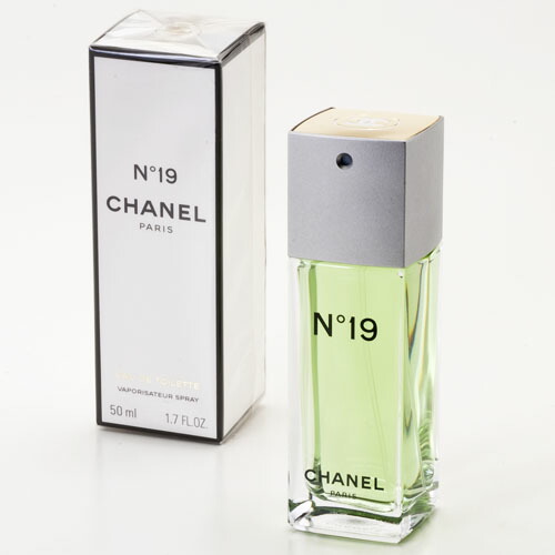 工場直送 シャネル Chanel No 19 Edt Sp 50ml 香水 レディース 特価com 55 以上節約 Hazle Com
