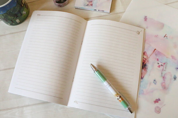 楽天市場 メール便8点まで対応可 中綴じノート Kyou Wa Donna Hi アメがふった日 猫 ねこ A5サイズ 横罫 文房具 ステーショナリー かわいい おしゃれ 水彩 ギフト 贈り物 動物 とことこサーカス てまりのおうち とことこ雑貨店