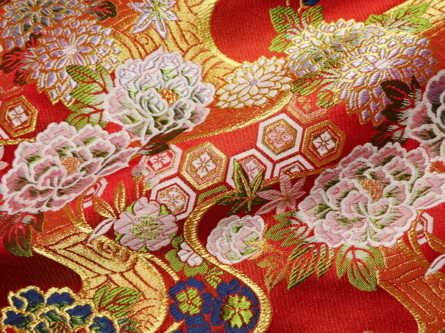 楽天市場】金襴生地 京都西陣織 雪輪に藤 (赤) 10cm単位 切り売り よさこい 金襴布 金襴 布 和柄 生地 はぎれ 通販 和柄生地 きんらん  金らん 和風 布地 : 都香庵