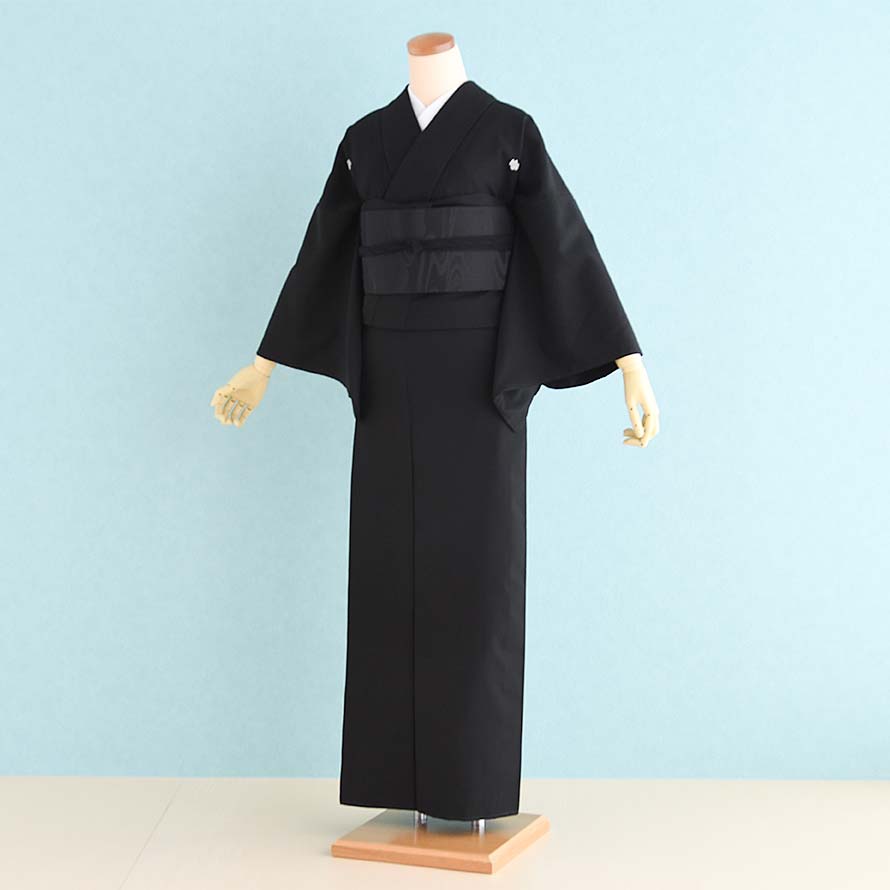 【レンタル】喪服 着物 レンタル フルセット【KM0001】【黒/絹/五つ紋】【正絹】喪服 着物 女性/弔事/お葬式/お通夜/法事/告別式/喪主|東京レンタルいしょう 店