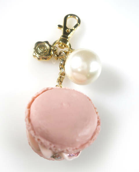 新品　Q-pot. ベリーケーキストラップ 未使用 Q-pot キューポット ストロベリーケーキ ストラップ｜Yahoo