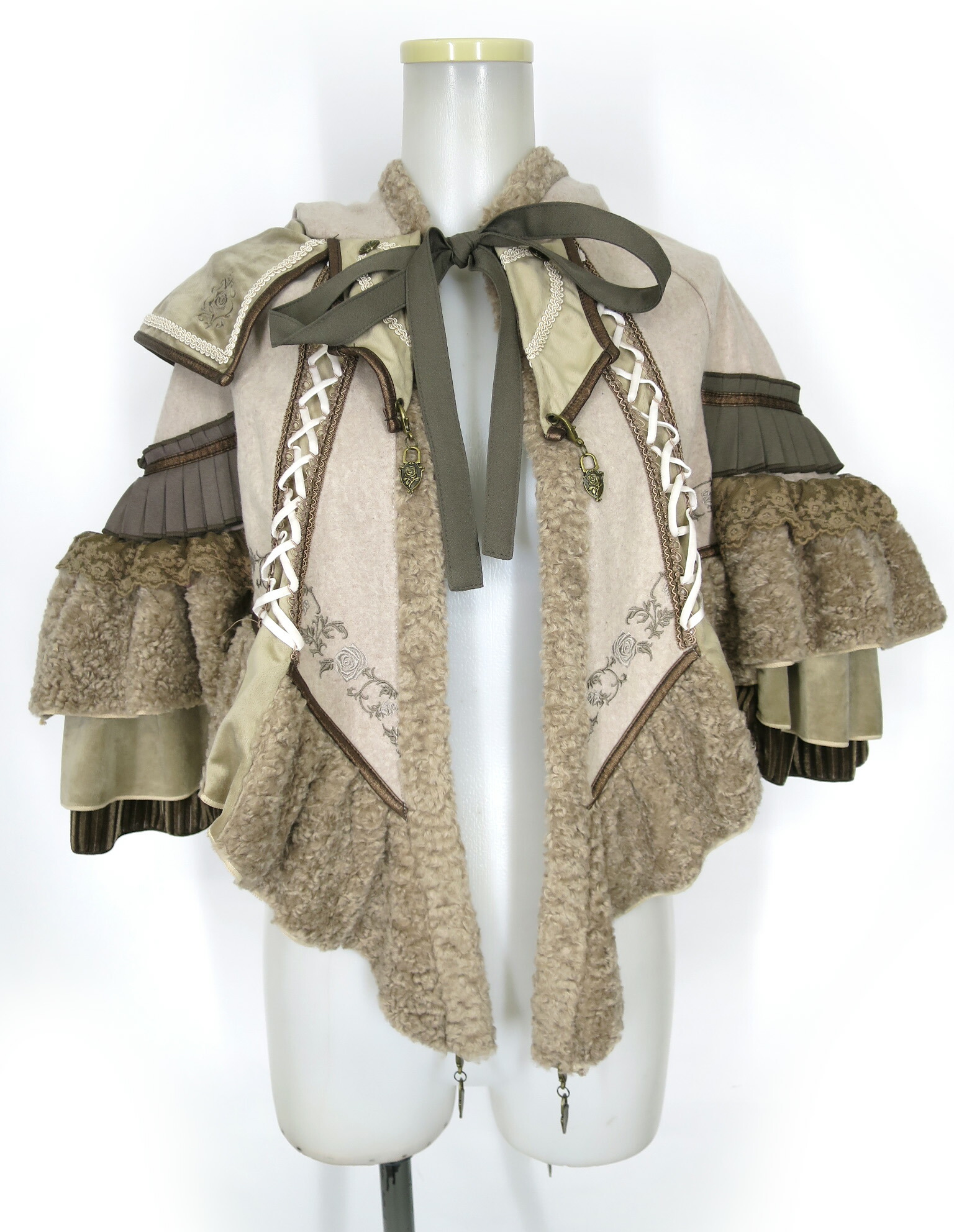 楽天市場】OZZ ONESTE / 刺繍入りケープマント オッズオン オッズ