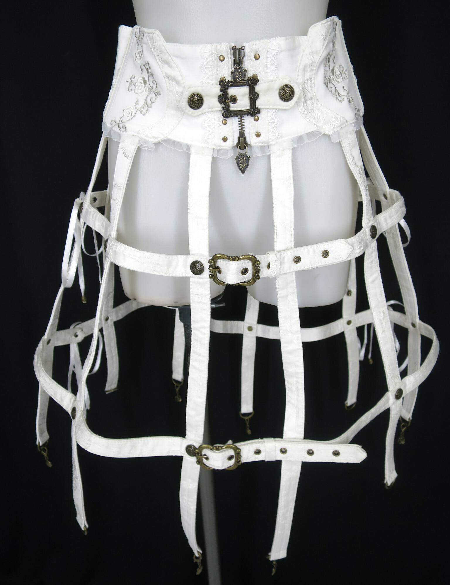 楽天市場】OZZ ONESTE / 燕尾オーバースカート付きショートパンツ