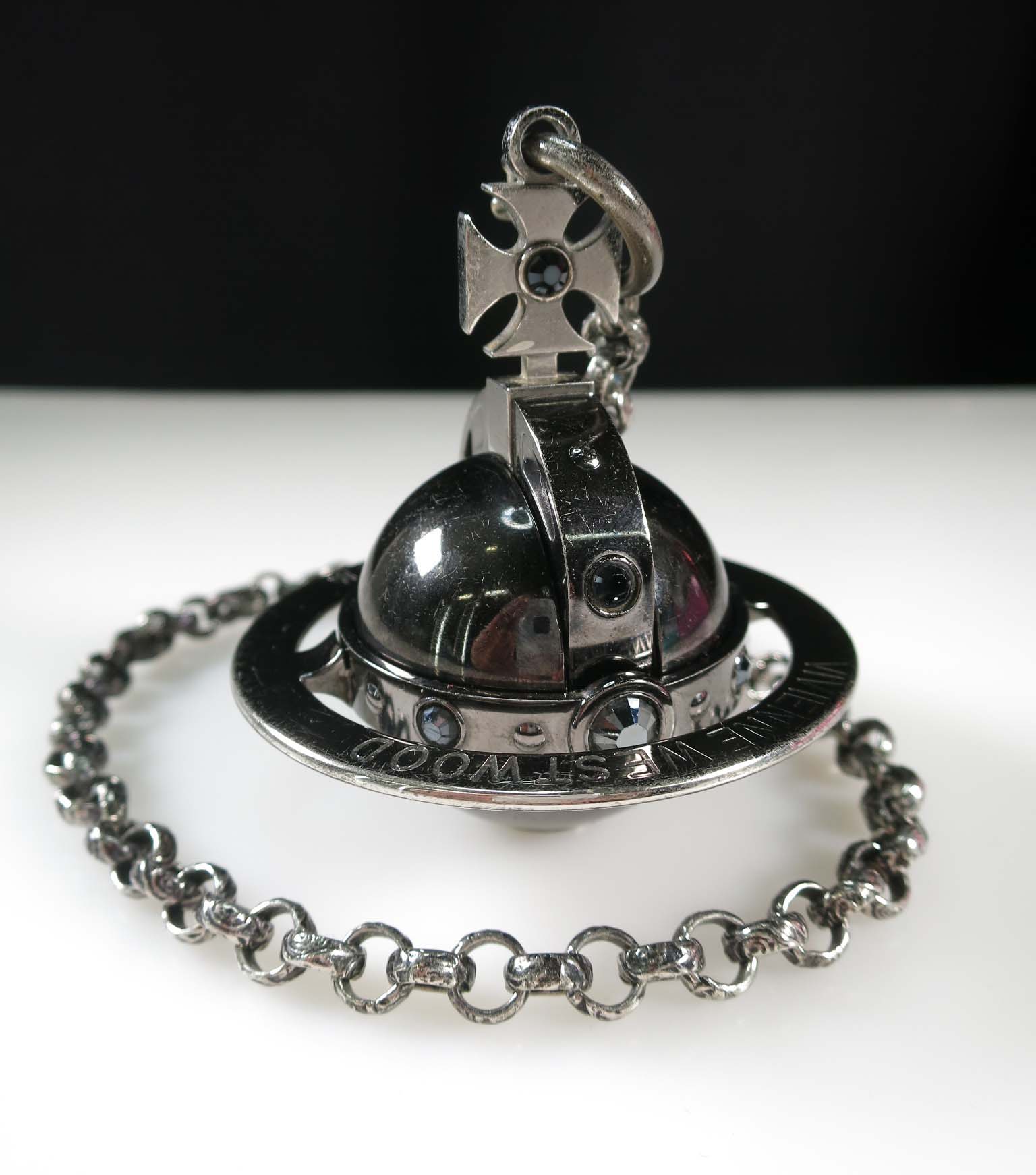 【中古】 Vivienne Westwood / オーブライター ヴィヴィアンウエストウッド 火器金属元素 黒いこと 150個押さえる品 B74665_2605