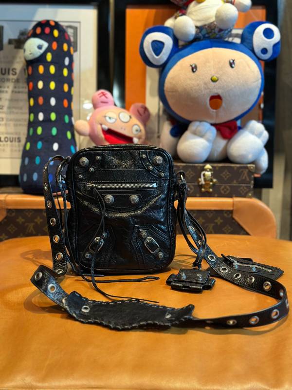 楽天市場】【バレンシアガ】Balenciaga 23SS LE CAGOLE XS