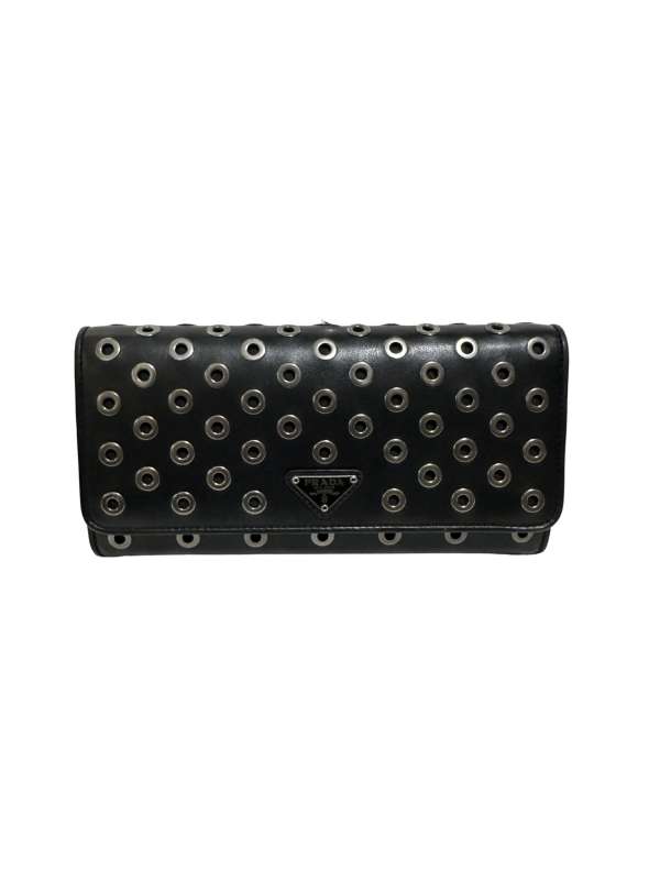 【中古】PRADA　プラダ　パンチング　レザー　ブラック　 長財布 【LVU25011684】｜PATCHWORK TREASURE