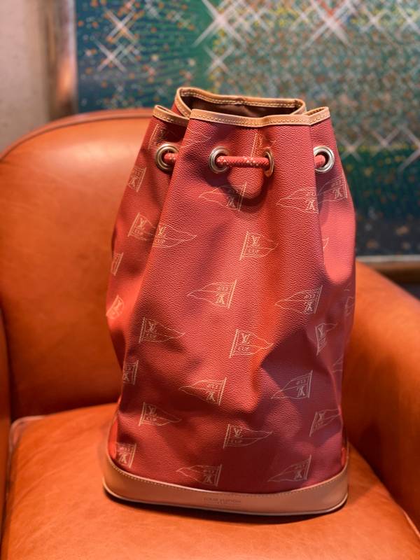 【中古】LOUIS VUITTON ルイヴィトン LV優勝杯95 サントロペ M80026【B02711】