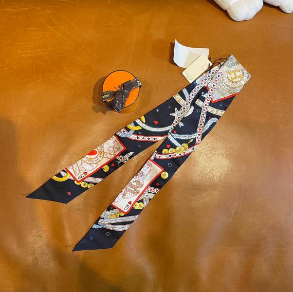 楽天市場】【広尾店】 極美品 エルメス HERMES ツイリー パリジャンの